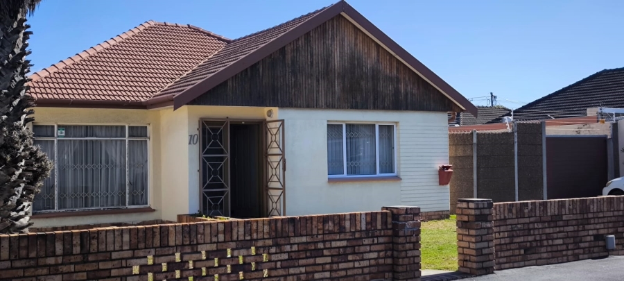 3 Bedroom Property for Sale in Fairways Western Cape